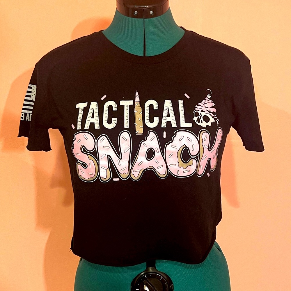 Tactical Snack cropped T-shirt size S